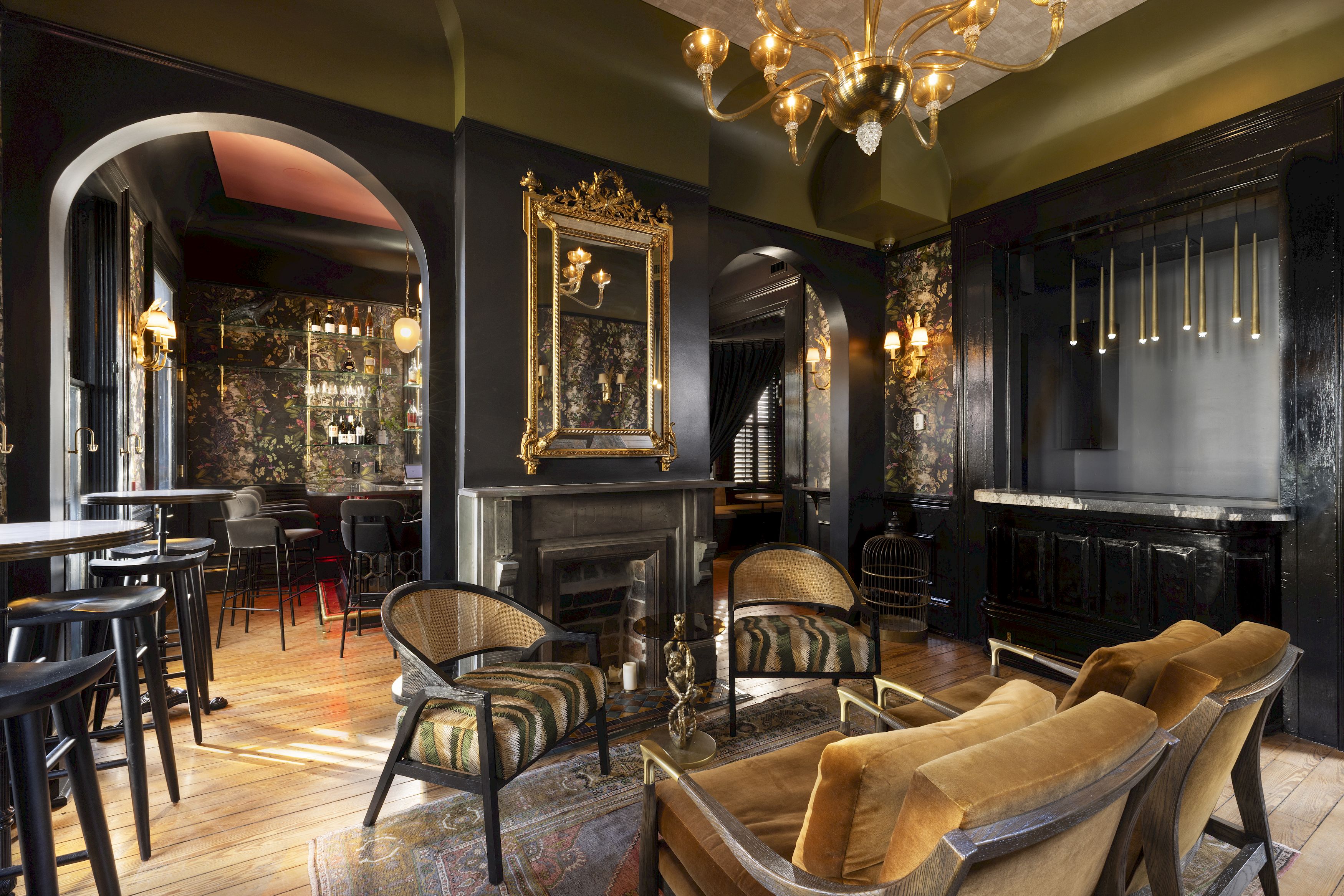 The Blackbird Hotel Pool – Garden District Splash & Relaxation